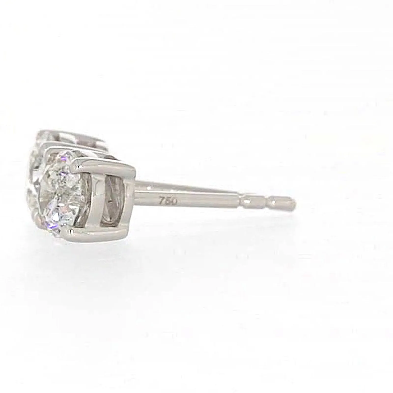Solitaire 18ct White Gold Round Brilliant Cut with 1 CARAT tw of Diamonds Stud Earrings
