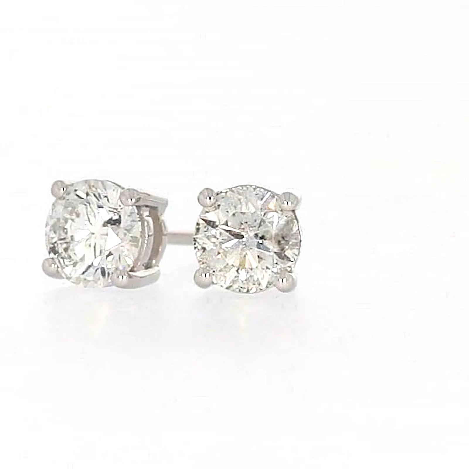Solitaire 18ct White Gold Round Brilliant Cut with 1 CARAT tw of Diamonds Stud Earrings