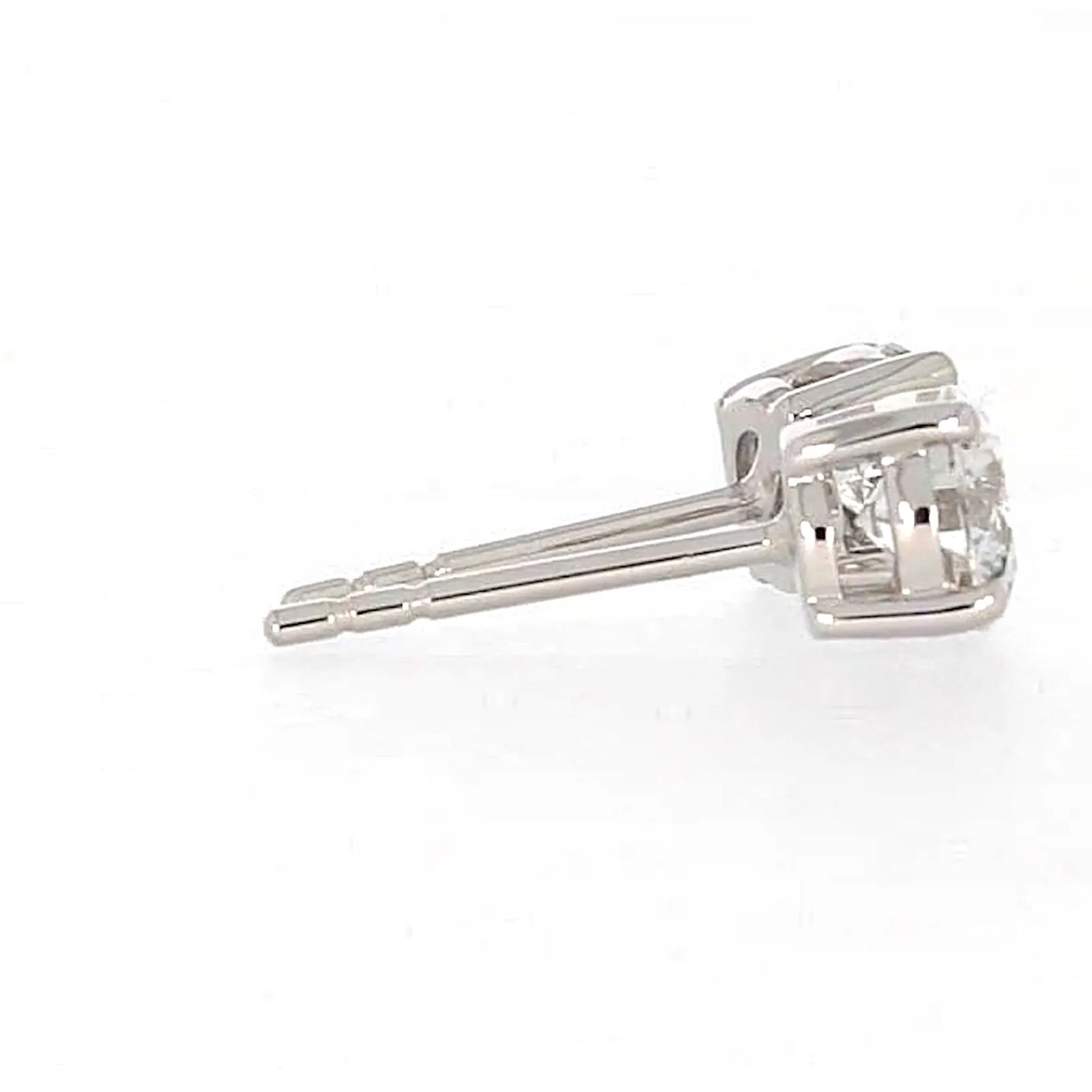 Solitaire 18ct White Gold Round Brilliant Cut with 1 CARAT tw of Diamonds Stud Earrings