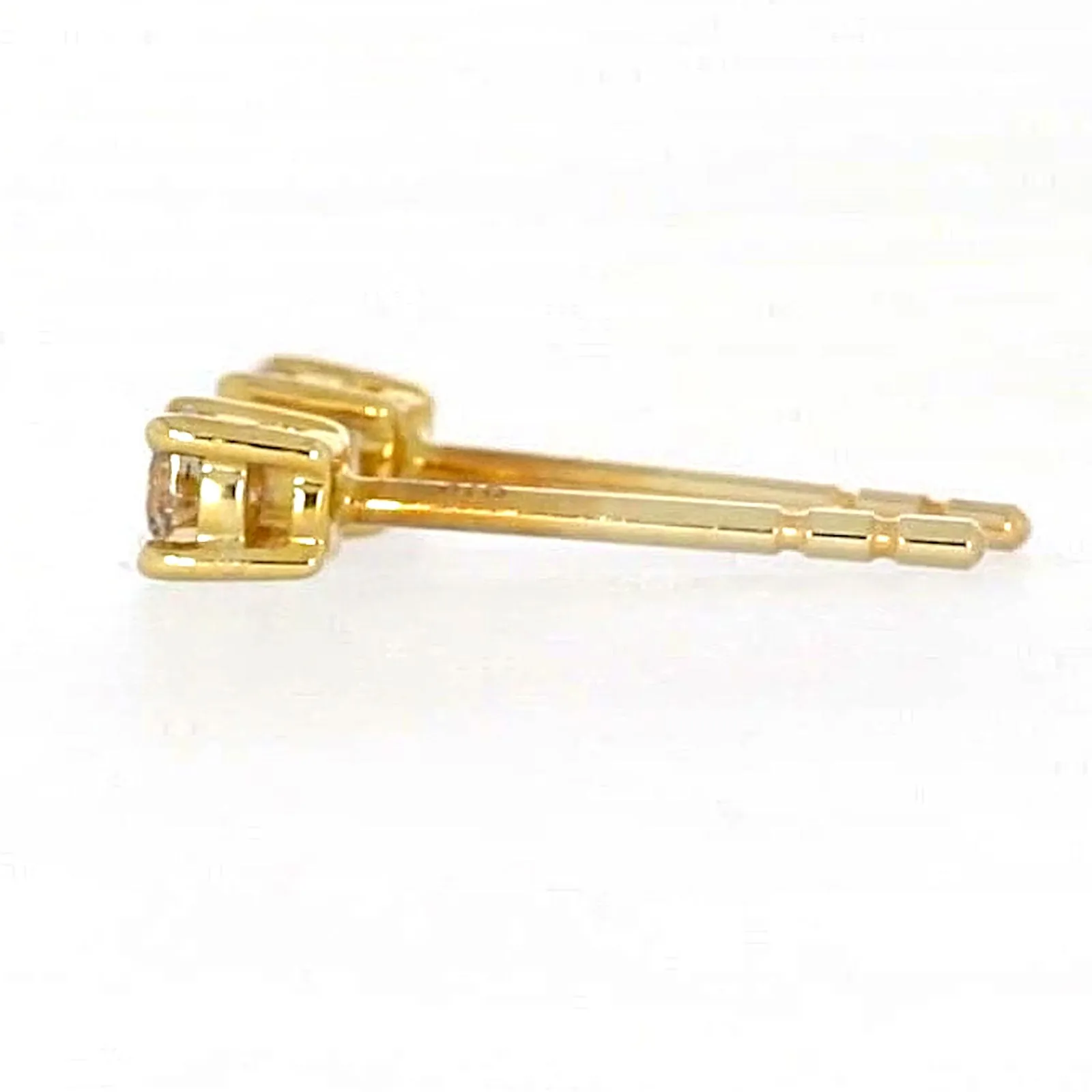 Solitaire 9ct Yellow Gold 0.15 carat tw of Diamonds Stud Earrings
