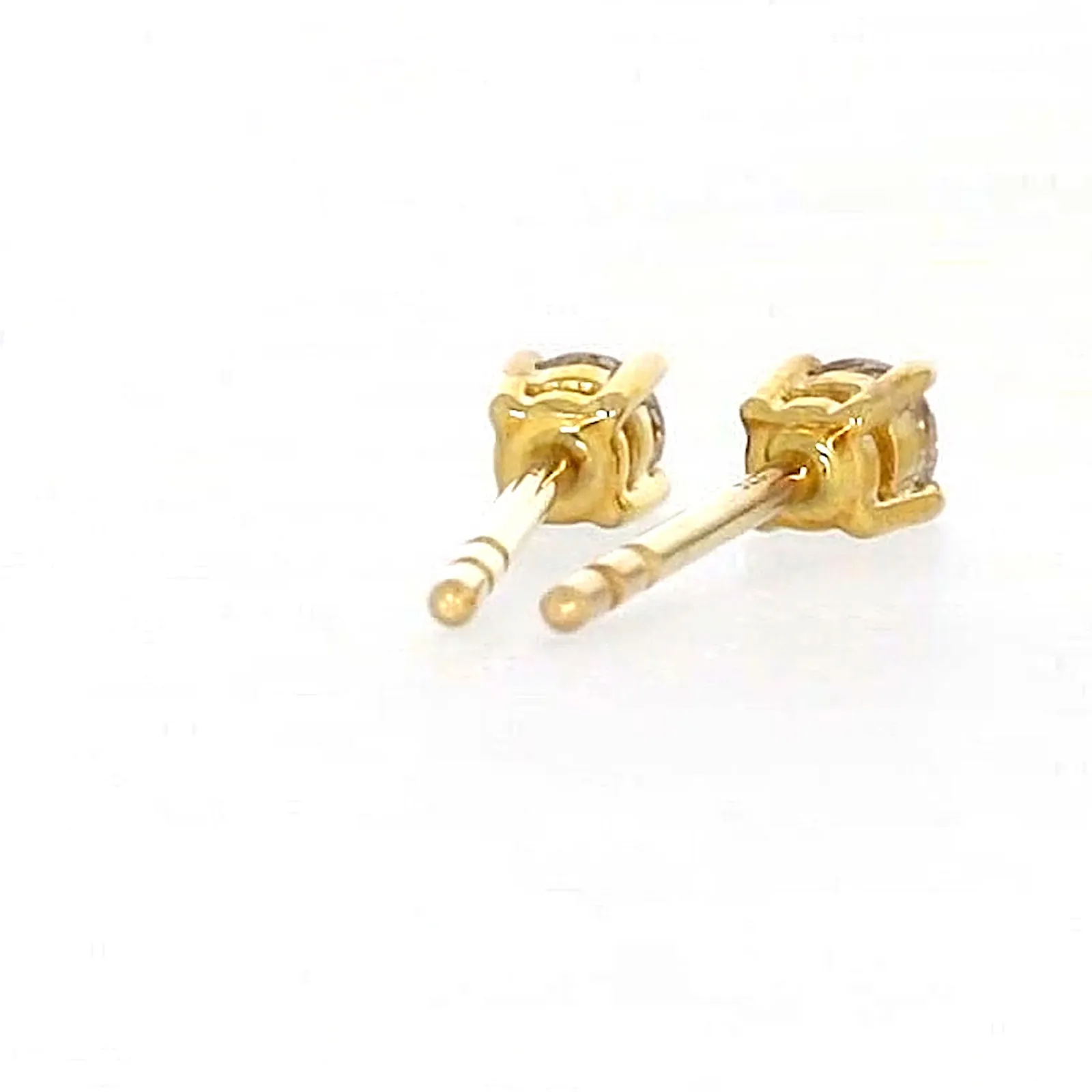 Solitaire 9ct Yellow Gold 0.15 carat tw of Diamonds Stud Earrings