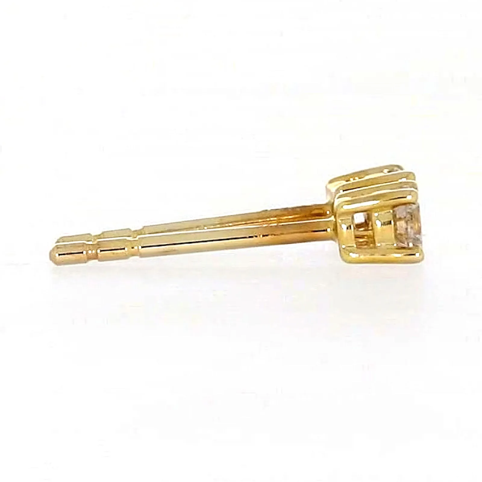 Solitaire 9ct Yellow Gold 0.15 carat tw of Diamonds Stud Earrings