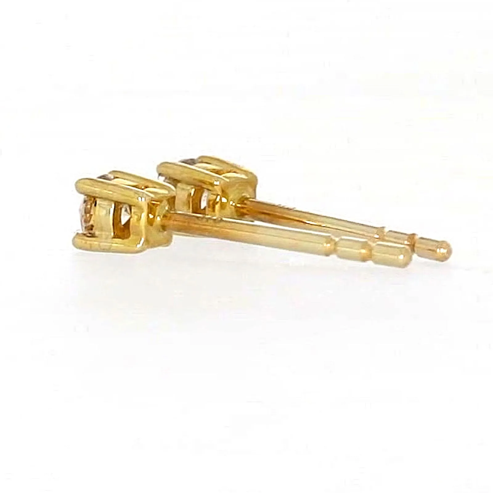 Solitaire 9ct Yellow Gold 0.15 carat tw of Diamonds Stud Earrings