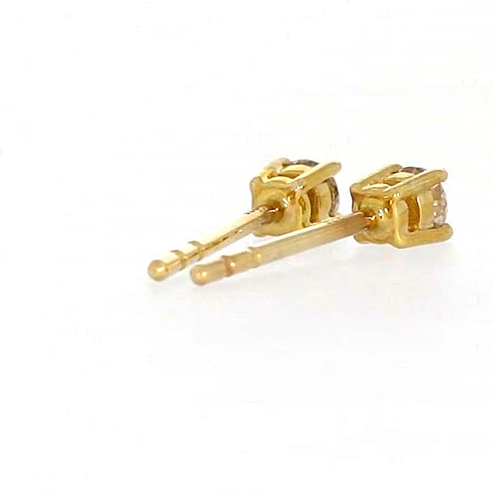 Solitaire 9ct Yellow Gold 0.15 carat tw of Diamonds Stud Earrings
