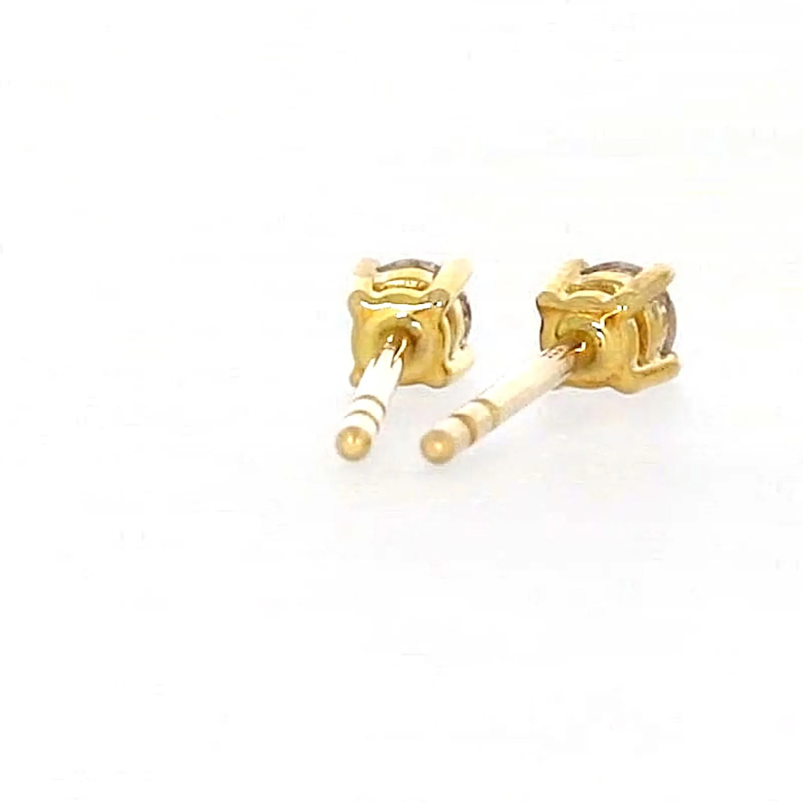 Solitaire 9ct Yellow Gold 0.15 carat tw of Diamonds Stud Earrings
