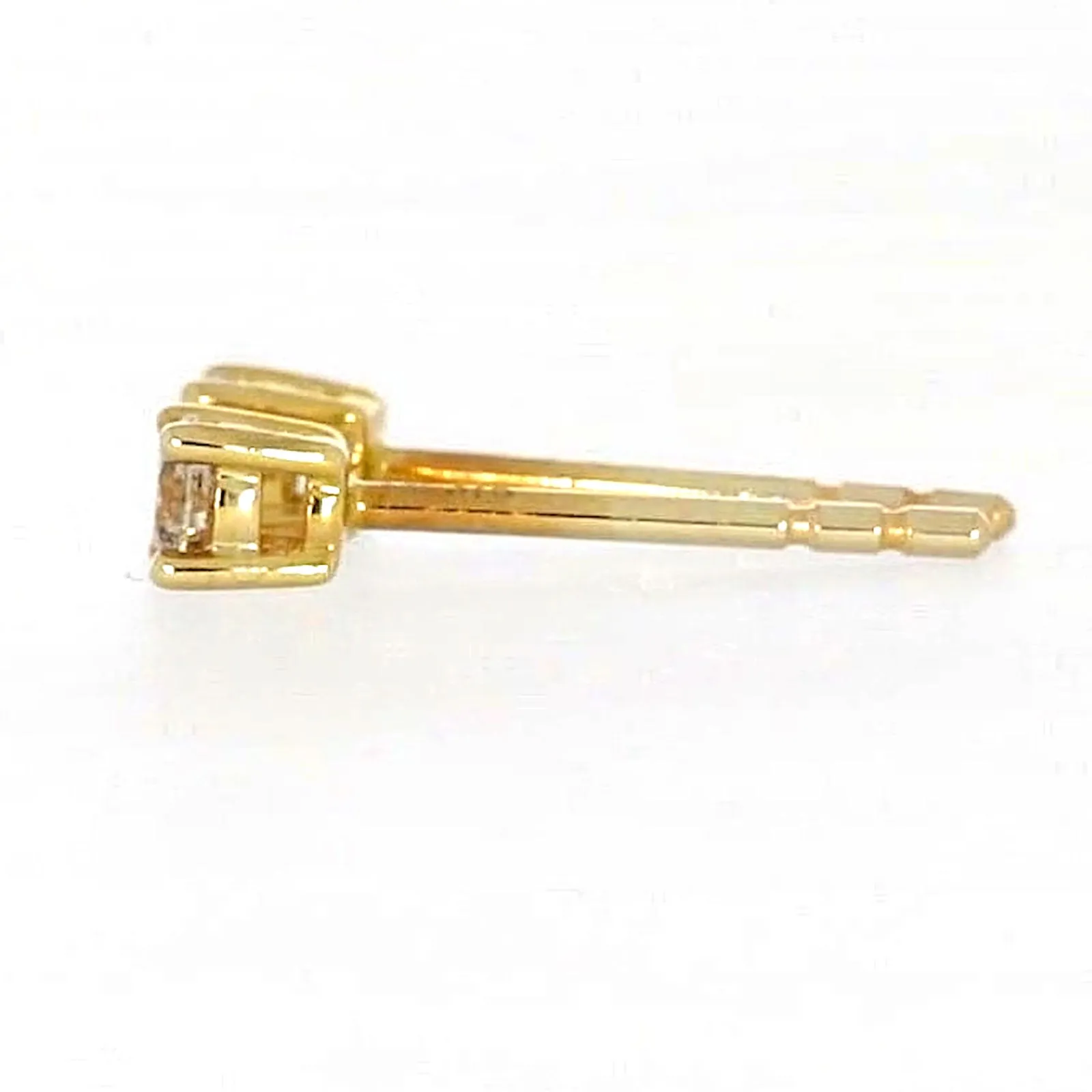 Solitaire 9ct Yellow Gold 0.15 carat tw of Diamonds Stud Earrings