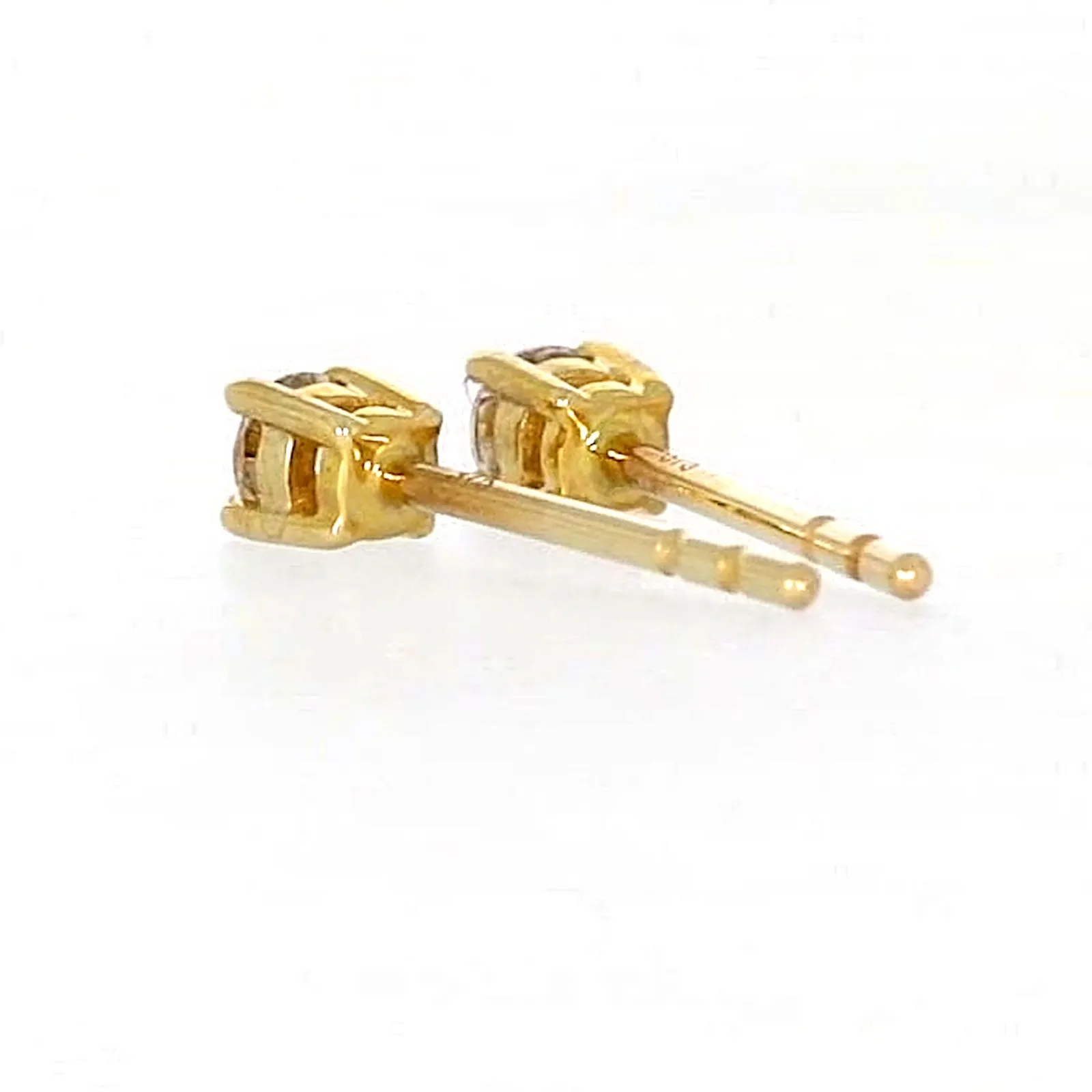 Solitaire 9ct Yellow Gold 0.15 carat tw of Diamonds Stud Earrings