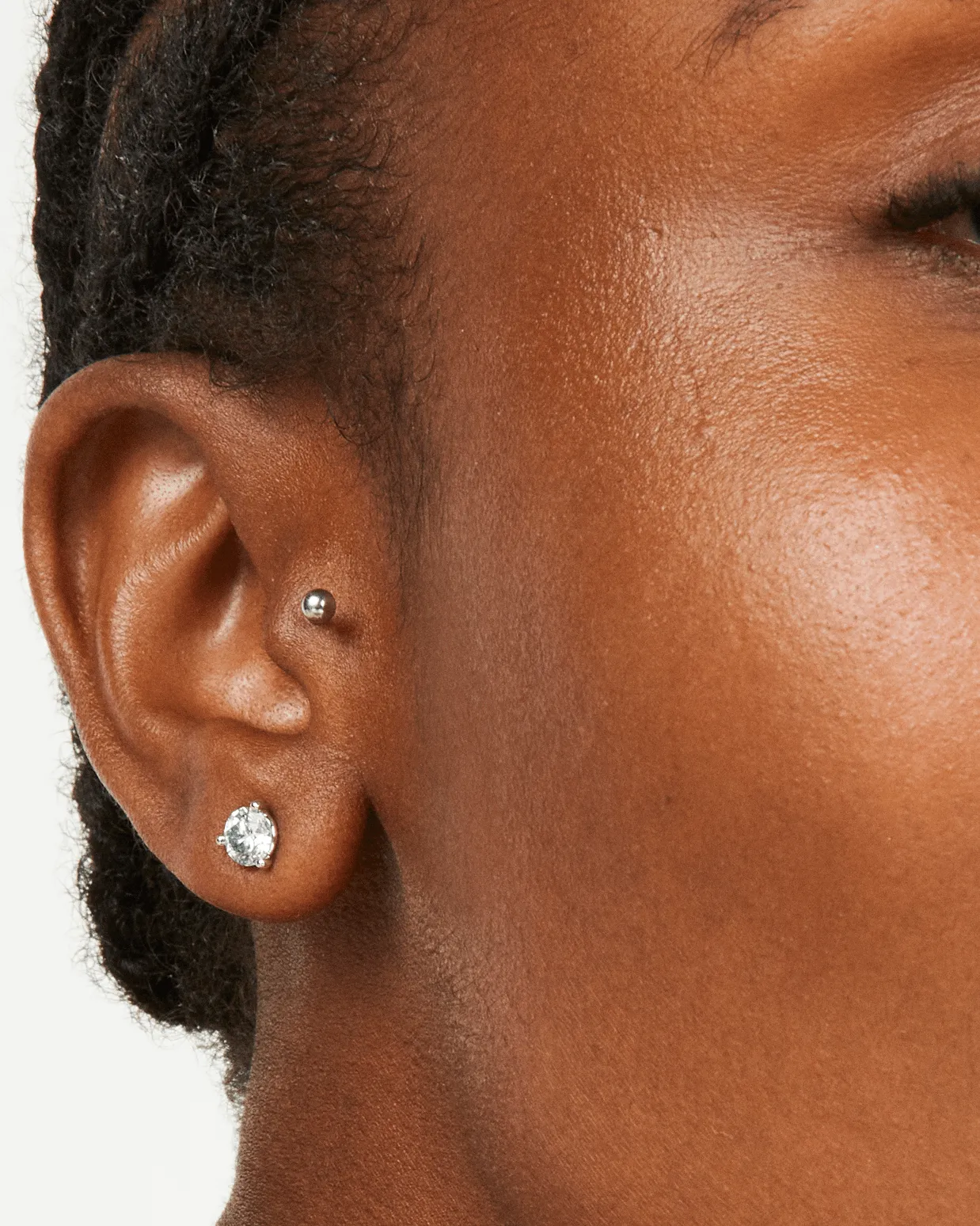 The Blue Round Brilliant Solitaire Studs