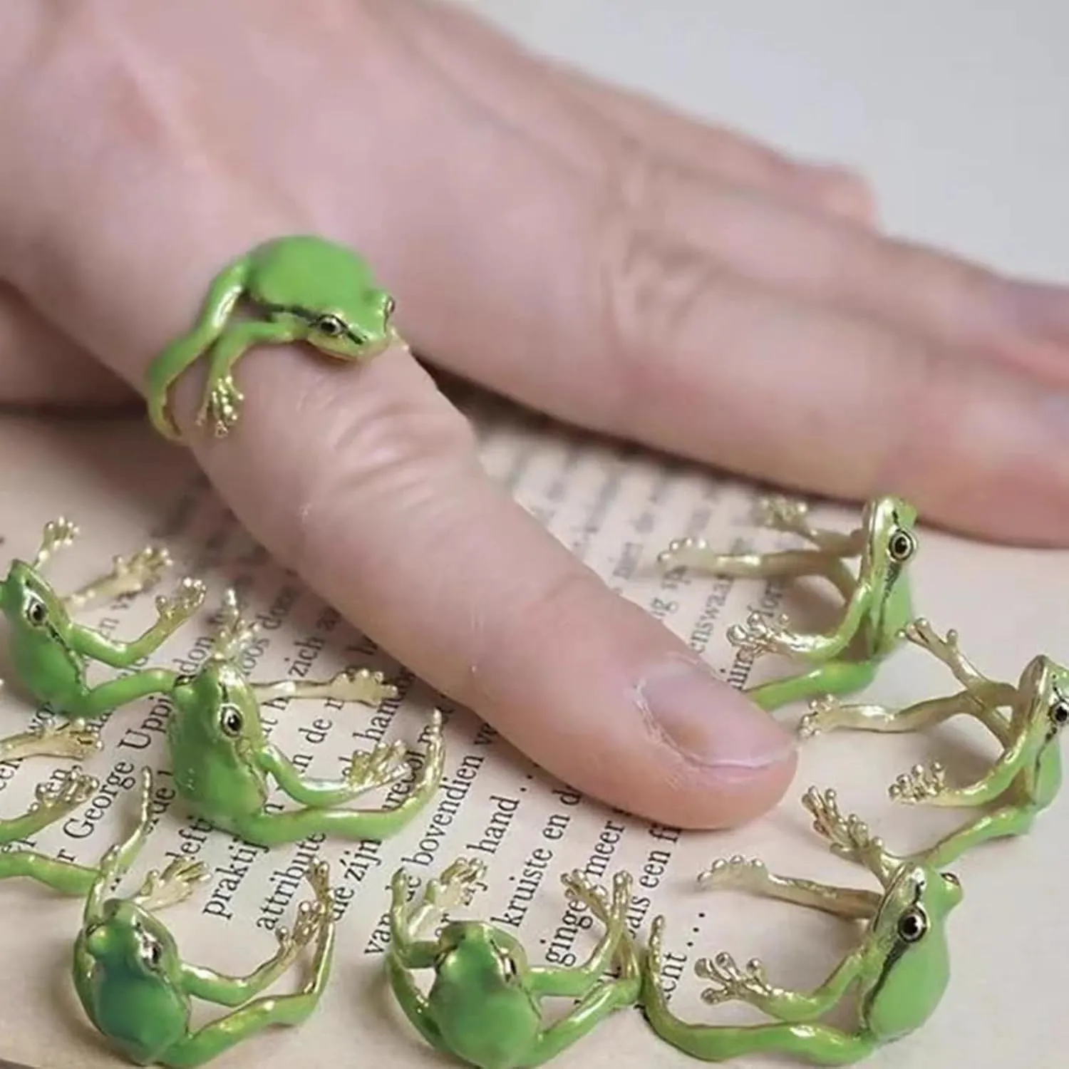 Tree Frog Ring for Women - Cute, Adjustable, Funny Green Frog Ring - Women's Jewelry Gifts