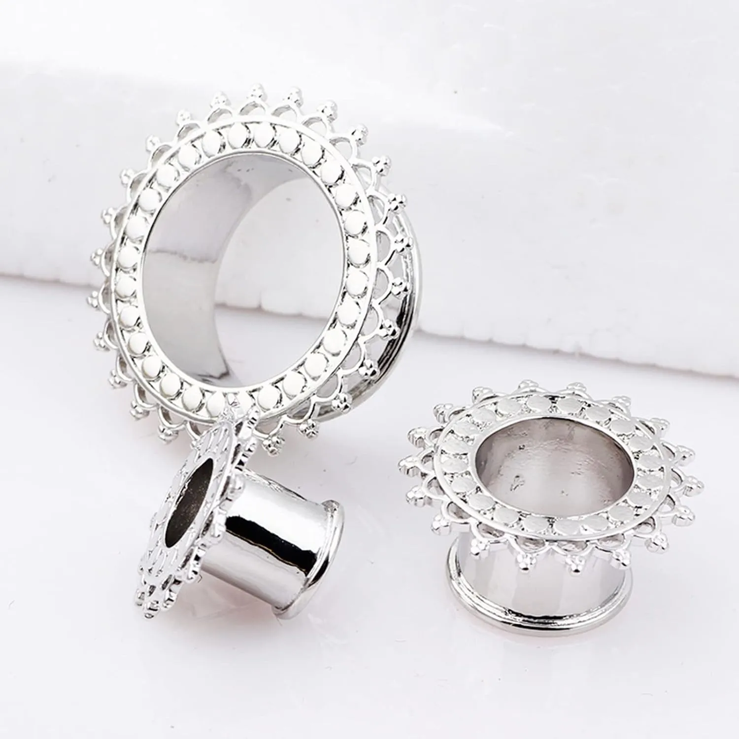 Tunnel Earrings, 1 Pair Ear Gauges Stainless Steel Gold/Silver with Vintage Flower Body Jewelry Piercing Kit