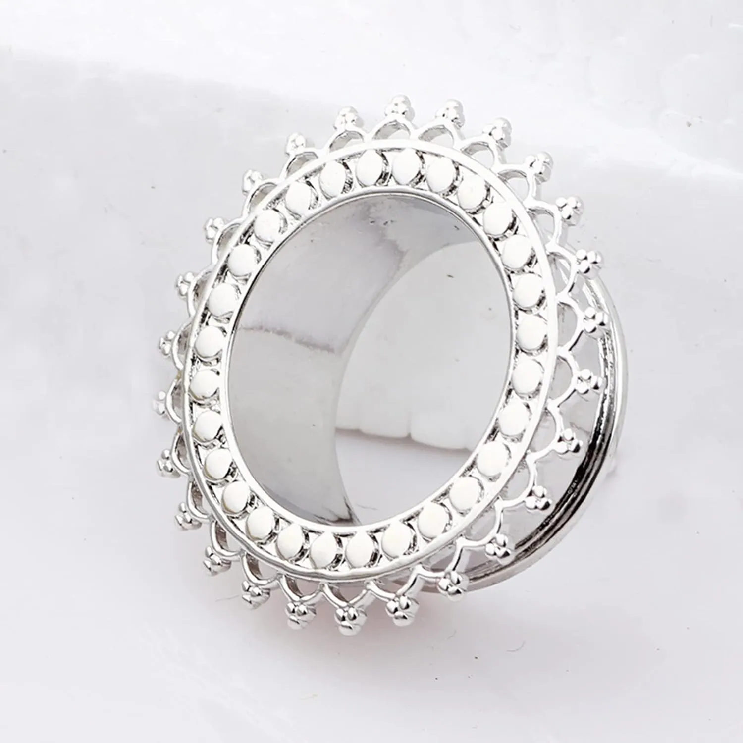 Tunnel Earrings, 1 Pair Ear Gauges Stainless Steel Gold/Silver with Vintage Flower Body Jewelry Piercing Kit