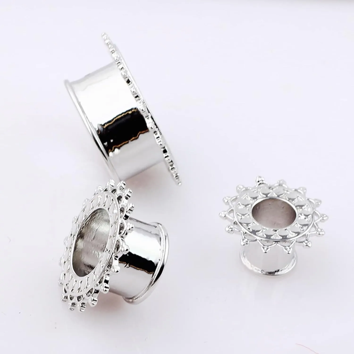 Tunnel Earrings, 1 Pair Ear Gauges Stainless Steel Gold/Silver with Vintage Flower Body Jewelry Piercing Kit