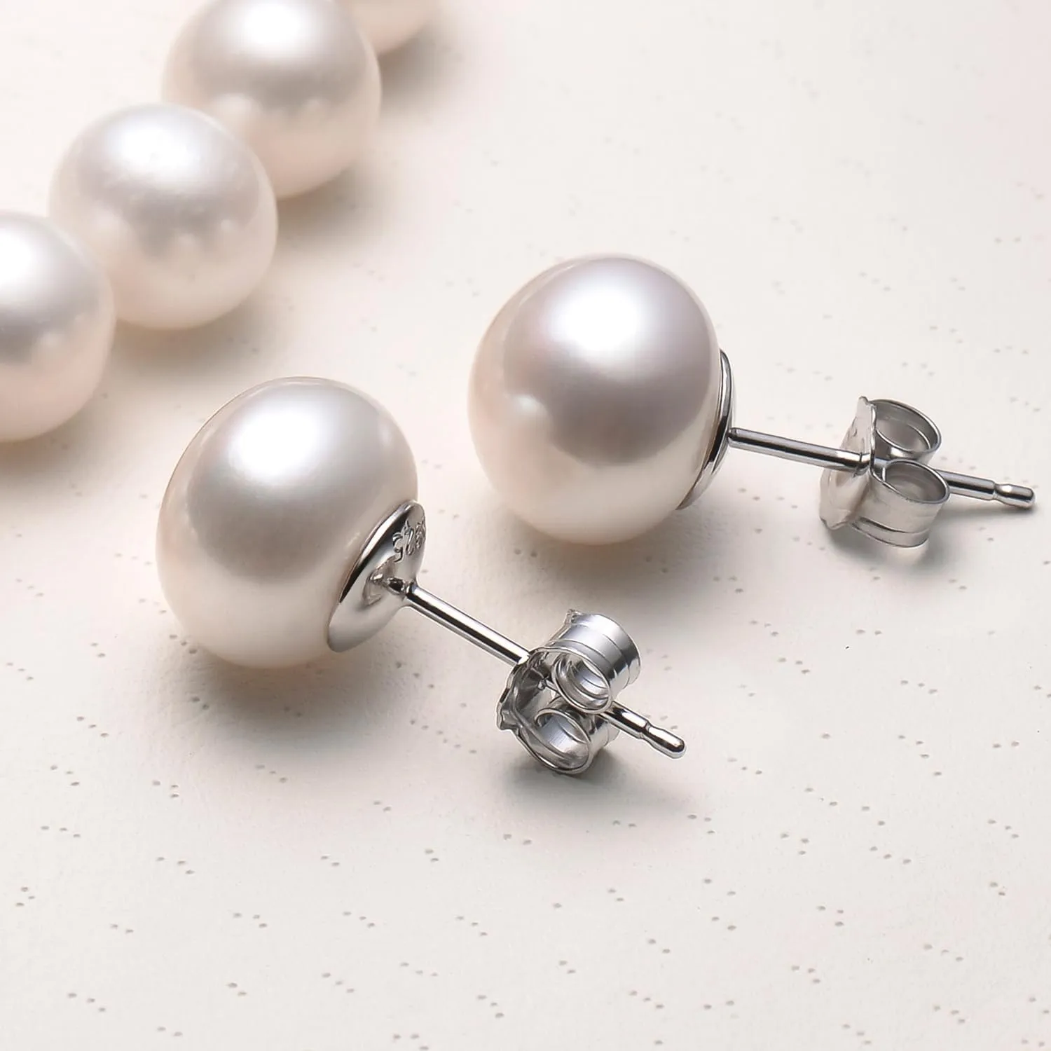 VIKI LYNN Pearl Stud Earrings for Women 925 Sterling Silver Freshwater Cultured 3A Pearl Stud Earrings Women's Jewelry Earrings Mother's Day Wedding Valentines Day Gifts for Women, Brides, Mom, Her
