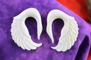 White Swan Bone Carved Hangers (Pair) - C045